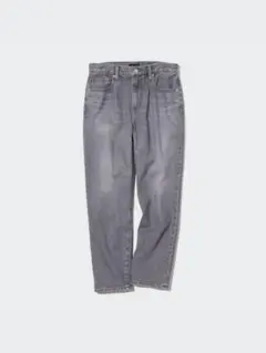 UNIQLO ボーイフレンドテーパードジーンズ　実物はもうちょい色濃いめです