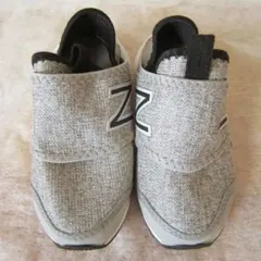 ニューバランス　軽量スリッポン　灰/黒　14.5㎝　かかと踏付可　ok2603D