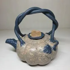 台湾購入】故宮博物院 翠玉白菜刺刺 - メルカリ