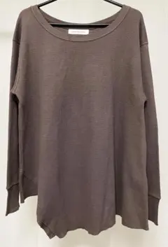アーバンリサーチ　長袖アシンメトリーブラウンカットソー