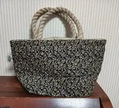 Item thumbnail for item 1f3e76e3-dfa9-4bd0-84d8-3006105821bc