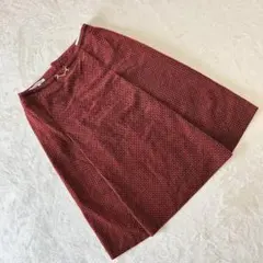 Lui Chantant ルイシャンタン　Aラインスカート　ひざ丈　総柄レトロ柄のサムネイル