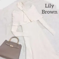 着用なし／美品✨Lily Brown チョーカーセットニットワンピース ホワイト
