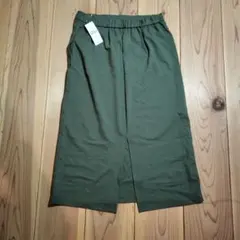 新品未使用品　GU Woman 　カットソースリット　 スカート　緑
