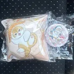 モフサンド　くら寿司　クッションチャーム 缶バッジ