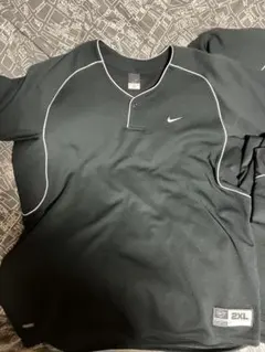 限界値まで値下げ！NIKEナイキ野球ソフト練習着4枚セット売り2XL黒ほぼ新品のサムネイル