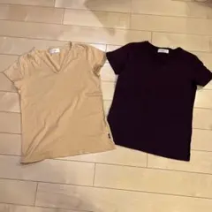 ベージュ・パープル VネックTシャツ 2枚セット
