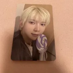 アチズ ATEEZ トレカ ヨントン Fromm store ユノ ① - メルカリ