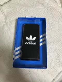 iPhone5 5s iPhoneSE第1世代adidasフリップケースのサムネイル