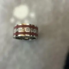 Marc by Marc Jacobs ロゴリング