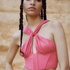 ZARA ピンク　トップス