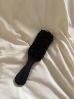straini 黒 ヘアブラシ