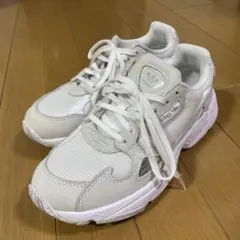 adidas ファルコン 23.0cm