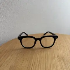 ブラックフレーム ウェリントン型 メガネ