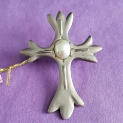 アンティーク調クロスブローチ