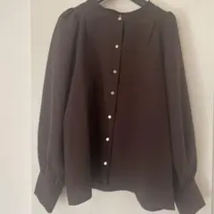 レイカズン　おめかしリップルブラウス　ブラウン