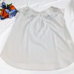 【特価】イノウェーブINNOWAVE　ブラウス　フレンチスリーブ　刺繍