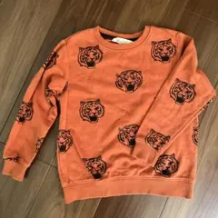 H&M トラ柄オレンジトレーナー 110/116