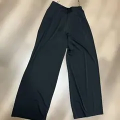 【UNIQLO 】黒ズボン　S