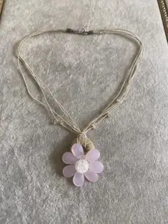 花型薄紫色ネックレス