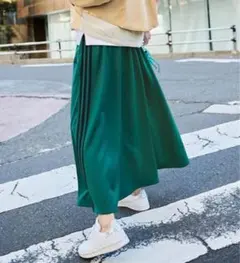 adidas ロングスカート　グリーン　サイズM