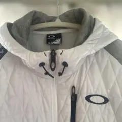 オークリー　中綿入り　フード付きフルジップジャケット　(白とグレー) Lサイズ