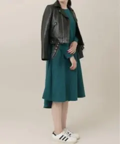 KBF+ ブルーグリーン 無地 フレアAラインワンピース ドレス F 新品タグ付