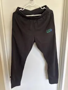 Item thumbnail for item 50924185-114b-40c8-b771-57070cb4ada0