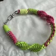 パラコードハンドストラップ