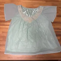 日*4様 CECILMCBE 刺繍付きグリーンブラウス y2k