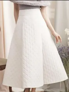 Noela ノエラ　キルティングフレアスカート　オフホワイト