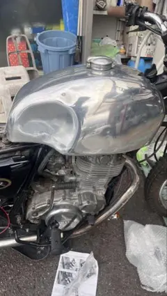 ヤマハ SR400 純正 タンクキャップ ガソリンタンク 鍵無.ナロー