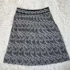 【23区】モノトーン総柄フレアスカート(38 M )手洗いOK Aラインスカート