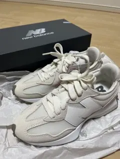 new balance327 ホワイト スニーカー