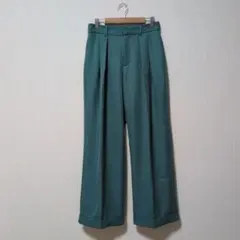 ジーユー　インタックワイドパンツ(丈標準69.0～73.0cm)　グリーン　M
