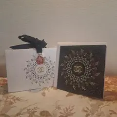 CHANEL ギフトボックス　クリスマス　2025