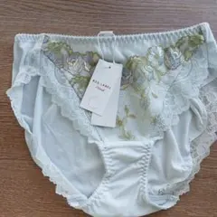 Triumph RED LABEL ショーツ Mサイズ (3630円)のサムネイル