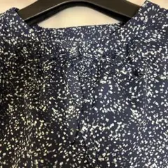 美品　ネイビー 長袖ブラウス ドット柄 リボンネックのサムネイル