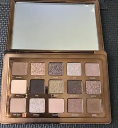 ナターシャデノナ　Tan Eyeshadow Palette 新品未使用品のサムネイル