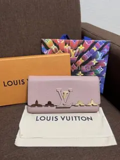 Item thumbnail for item 952715fc-bbd3-42b4-94d4-a23cb4ab7d46