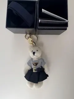 2025年最新】プラダぬいぐるみの人気アイテム - メルカリ ✴︎森のトラ