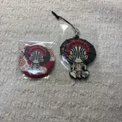 鬼滅の刃 猗窩座 ラバーストラップ＆缶バッジセット