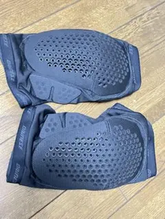 ダイネーゼ プロテクター Sサイズ イタリア製 スキー スノーボード