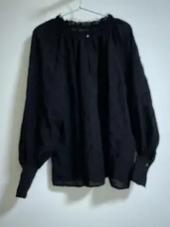 [美品] 最終セール　d'un a dix(アナディス) 2way ブラウスのサムネイル