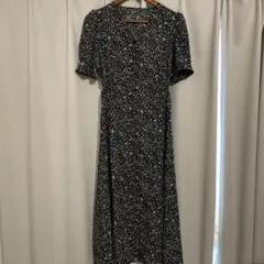 GU 花柄Vネック半袖ロングシャツワンピース　シフォン素材