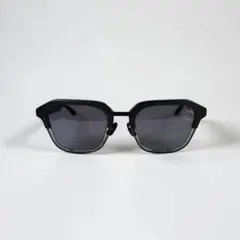 Item thumbnail for item 2356a6d3-becf-4444-82ed-38202385e5f0