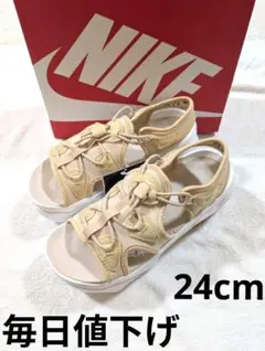毎日値下げ☆新品☆ナイキ エアマックス ココ ベージュ　大人気カラー☆未使用品