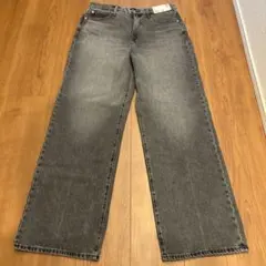 UNIQLO グレー ワイドストレートジーンズ 28