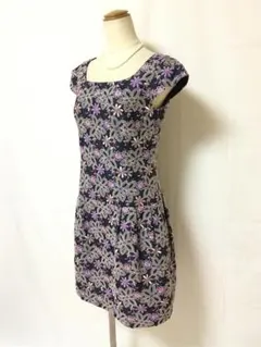 129美品♪TOCCAトッカ♪お花柄総刺繍使いワンピース7号日本製