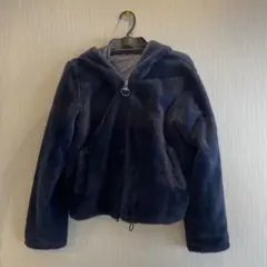 guess ブルー　モコモコジップパーカー　S